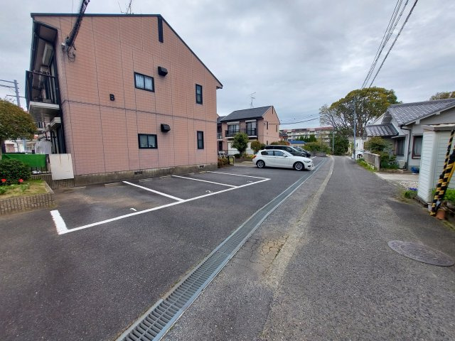 ディアス千代田Ｂ棟の駐車場