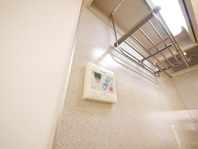 グレースヴィラ河合の設備|給湯器リモコンです