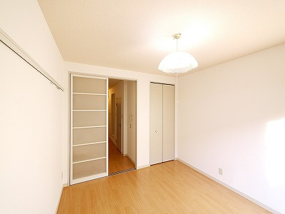 グレースヴィラ河合の洋室|使い勝手のいい洋室です