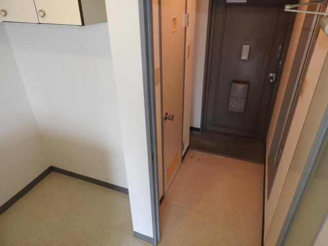 エスポワール鶴島の玄関