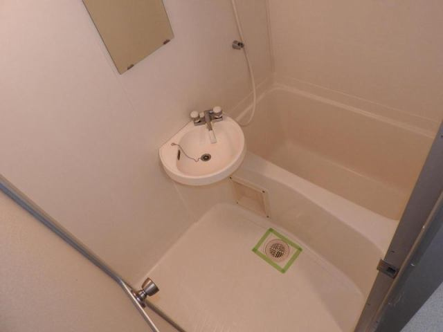 エスポワール鶴島の浴室