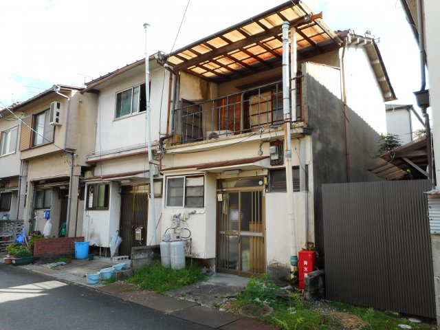 城陽市平川野原の外観