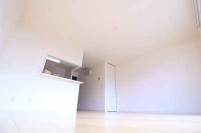 【居間・リビング】 | シャルマンヒルズ・イースト