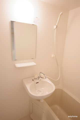 おおきに北梅田サニーアパートメント　仲介手数料無料の洗面所