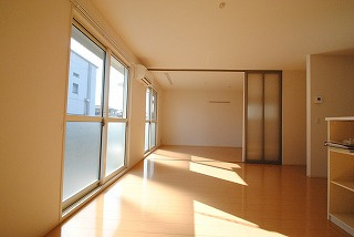 アルル　A棟の居間・リビング