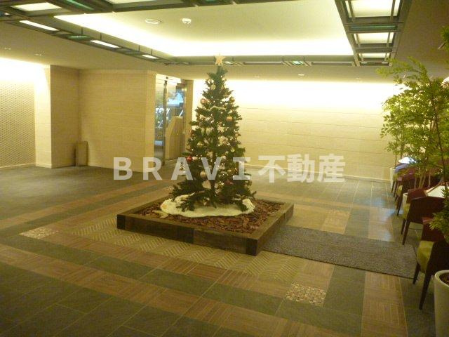 S-FORT大阪同心（エスフロントオオサカドウシン）　BRAVI不動産のロビー|【S-FORT大阪同心】落ち着いたロビーです