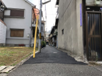 【前面道路含む現地写真】