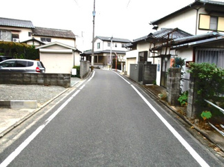 【前面道路含む現地写真】