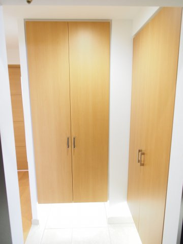 リーガル南堀江の玄関