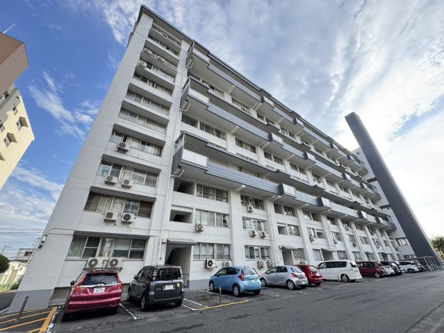 西船橋ハイム2号棟の外観