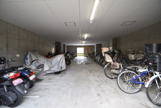 【その他共用部分】 | 駐輪場　バイク置き場