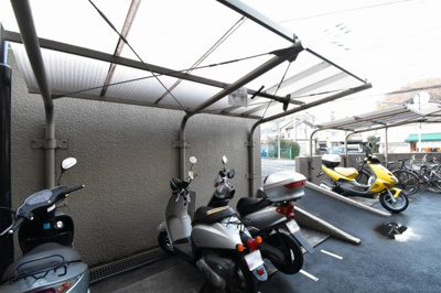 【その他共用部分】 | 宮前平パークハイツ | バイク置場