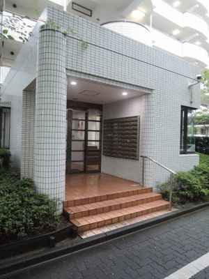 【エントランス】 | サントゥール中川第9-5号棟 | 横浜市営地下鉄ブルーライン「中川」駅徒歩5分、東急田園都市線「あざみ野」駅徒歩18分！