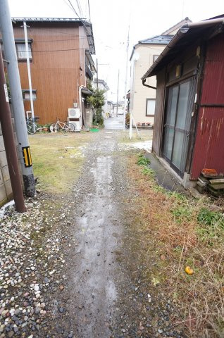 【前面道路含む現地写真】 | 万代６土地 | 前面道路