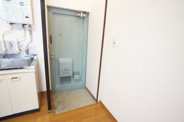 【玄関】 | コーポラス辰巳