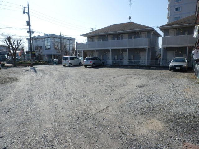 クレアールの駐車場
