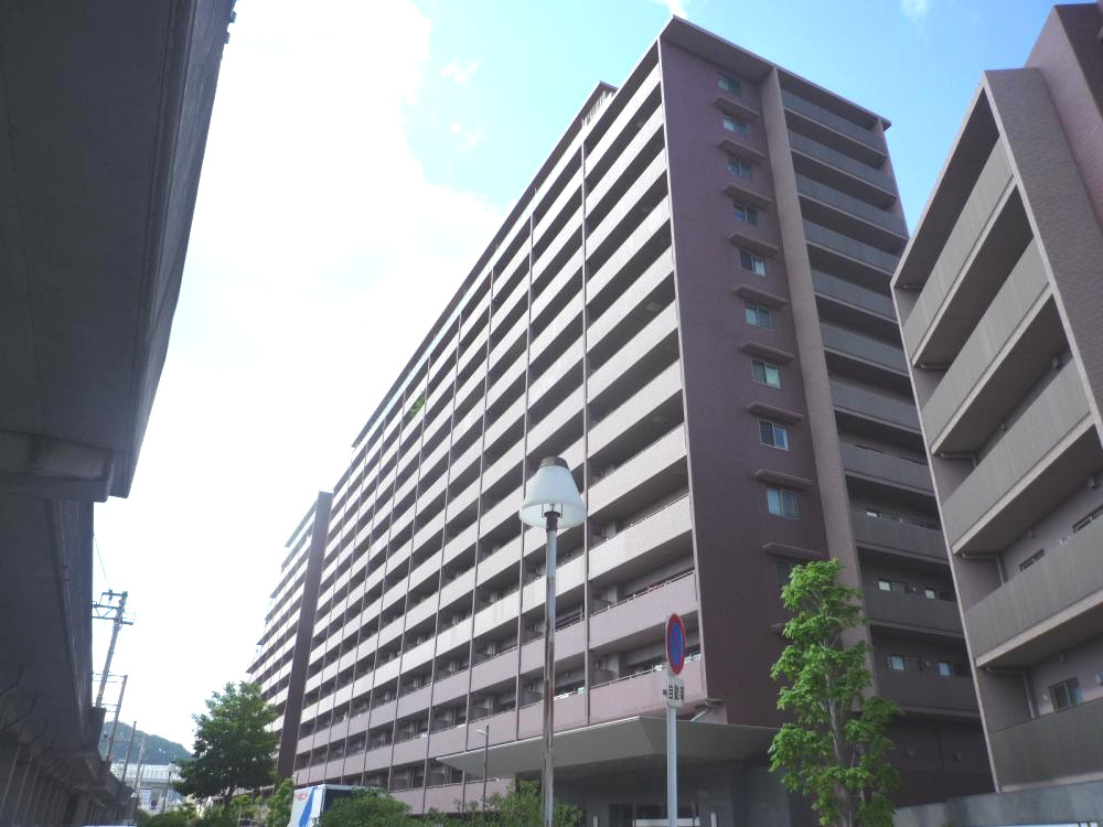 ジオパークスクエア池田A棟の外観