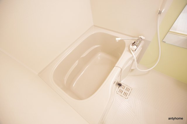 ビガーポリス300同心2　仲介手数料無料の浴室