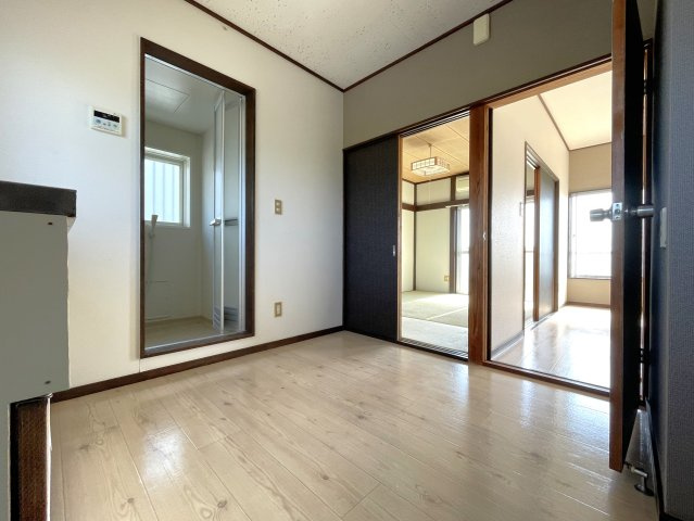 スターハイツ岬の居間・リビング