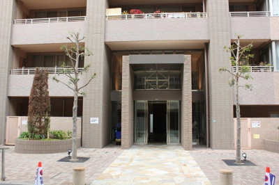 【エントランス】 | 堺東シティタワー　11階部分 | 落ち着いたエントランスです