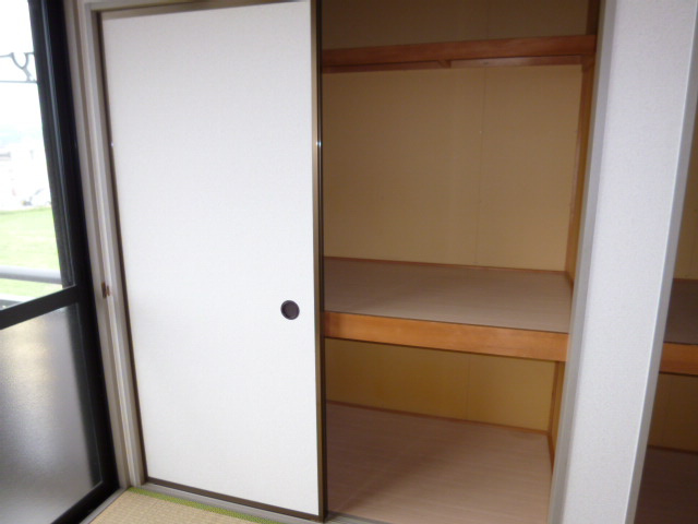 倉敷市北畝４丁目のアパートの収納