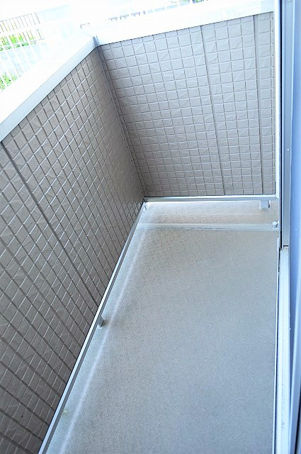 ソラーレスのバルコニー|写真は同建物の別部屋を参考に掲載しております。