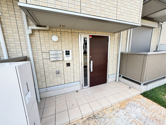 ソラーレスのエントランス