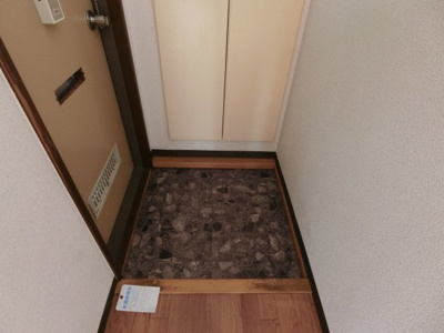 【玄関】 | ロイヤルもずA棟