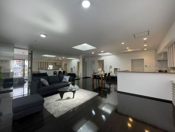 中央区日本橋蛎殻町２丁目の賃貸マンションの居間・リビング|家具等は付きません