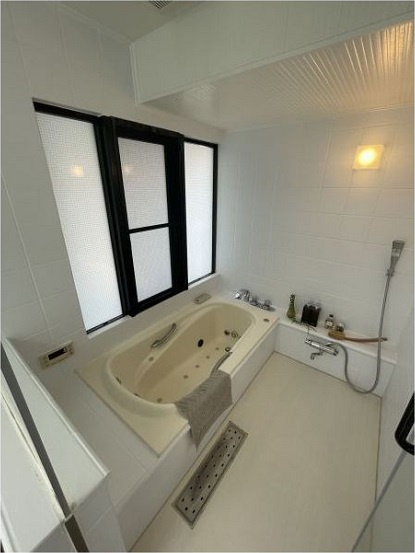 中央区日本橋蛎殻町２丁目の賃貸マンションの浴室