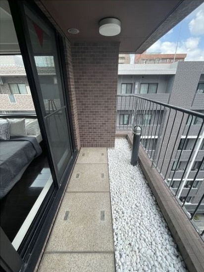 中央区日本橋蛎殻町２丁目の賃貸マンションのバルコニー