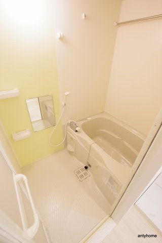 ビガーポリス300同心2　仲介手数料無料の浴室