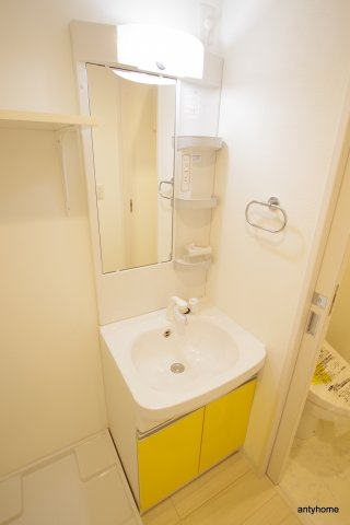 ビガーポリス300同心2　仲介手数料無料の洗面所