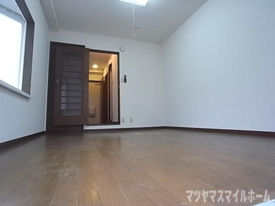 【寝室】 | リバティ大野