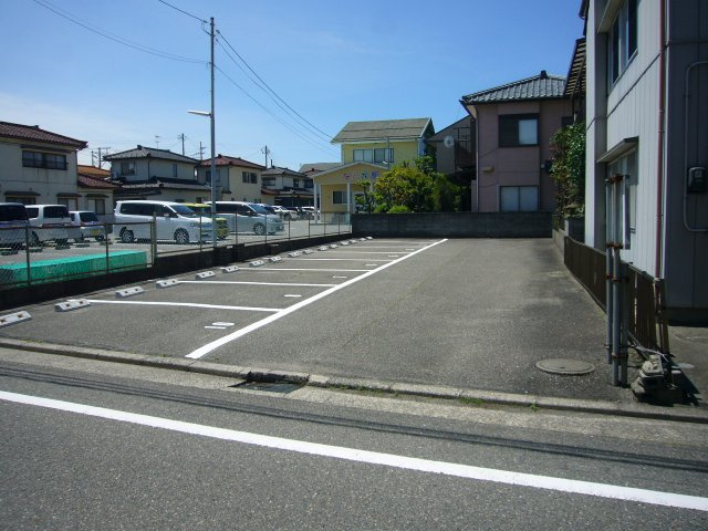 【外観】 | 掘割駐車場 | 物件の外観です