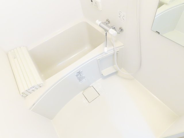 大阪市淀川区十三東１丁目の賃貸マンションの浴室