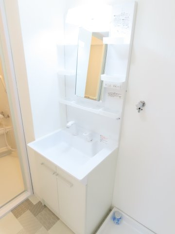 大阪市淀川区十三東１丁目の賃貸マンションの独立洗面台