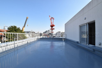 【その他共用部分】 | 広々ルーフバルコニーは気持ちいですね！