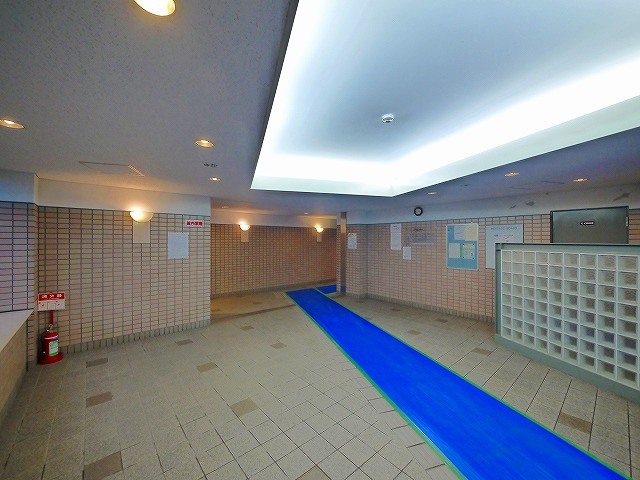 エスペローマ高の原　ウエストゾーン2番館のエントランス