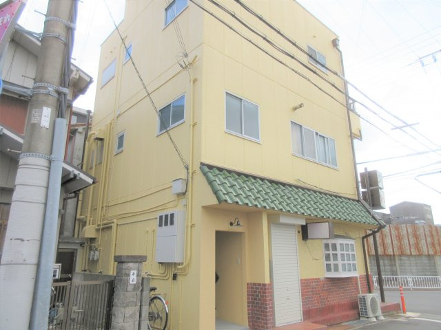 ハイツ西明石の外観