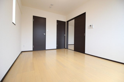 【洋室】 | レオネクストみやびⅢ