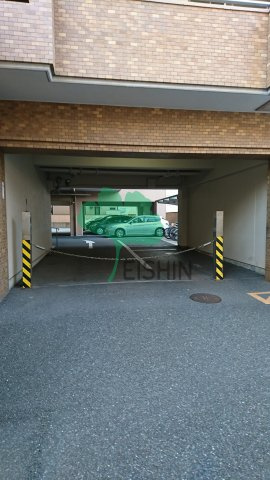 朝日プラザ博多の駐車場