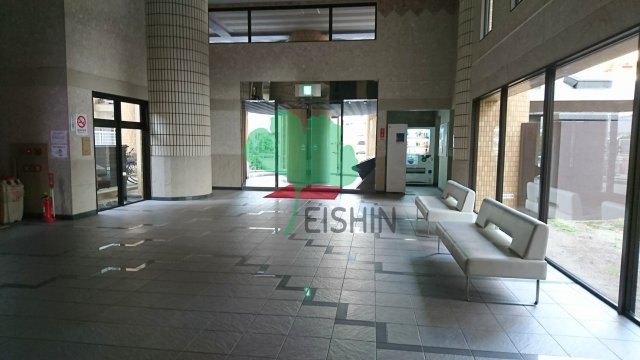 ロマネスク博多駅前のロビー