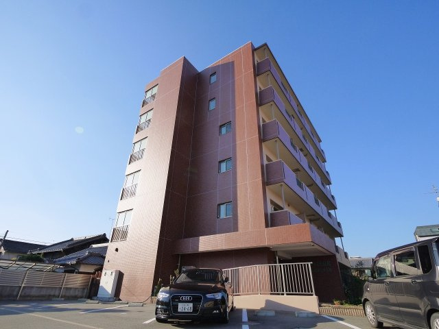 LA RIVIERE OKAMOTOⅡの外観|外観も気になるポイント