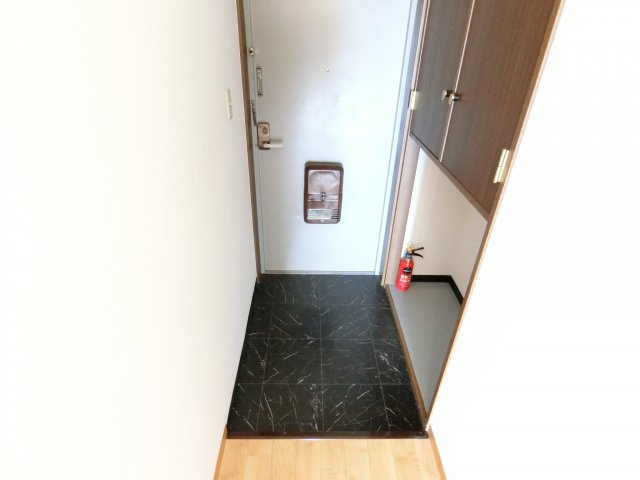 グランドメゾン津々山台の玄関