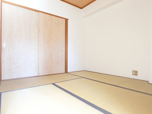 グランドメゾン津々山台の子供部屋