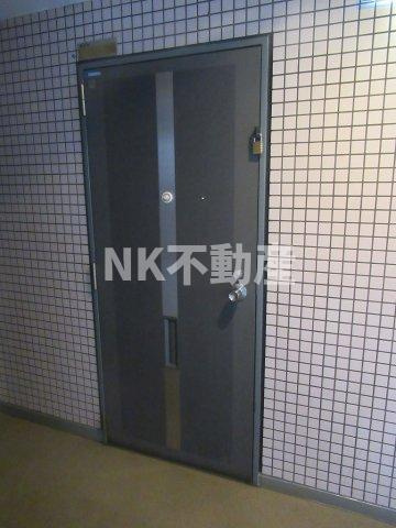 【玄関】 | ベルジュネス（八戸ノ里賃貸） | 玄関です