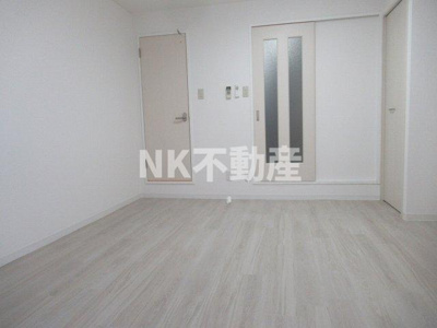 【居間・リビング】 | ベルジュネス（八戸ノ里賃貸） | 洋室です