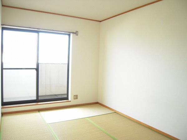 ケスハイツ一色の子供部屋