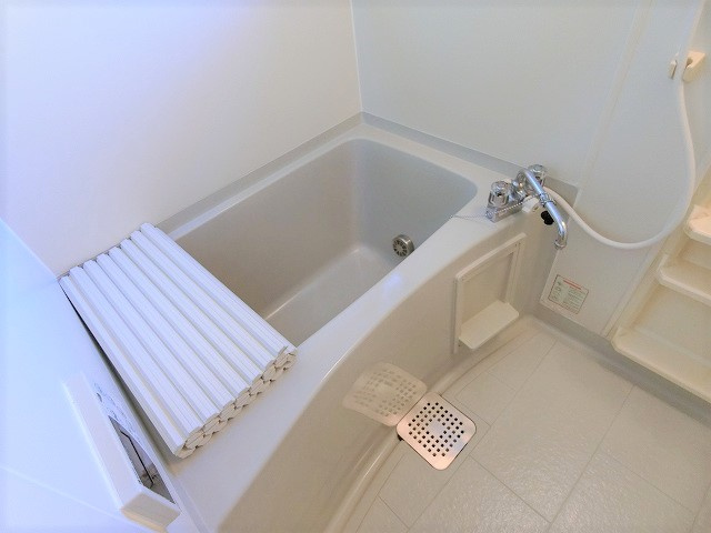 エーデルハイムスズキAの浴室